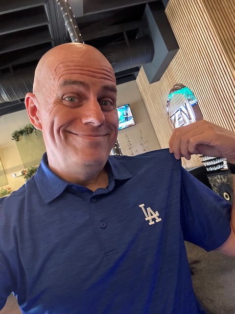 Selfie wearing my Dodgers teekit